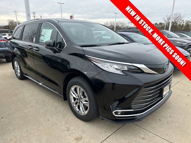 2025 Toyota Sienna Limited