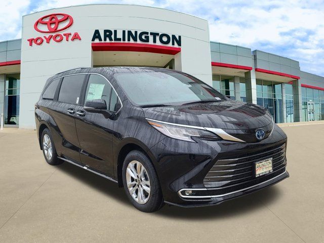 2025 Toyota Sienna Limited