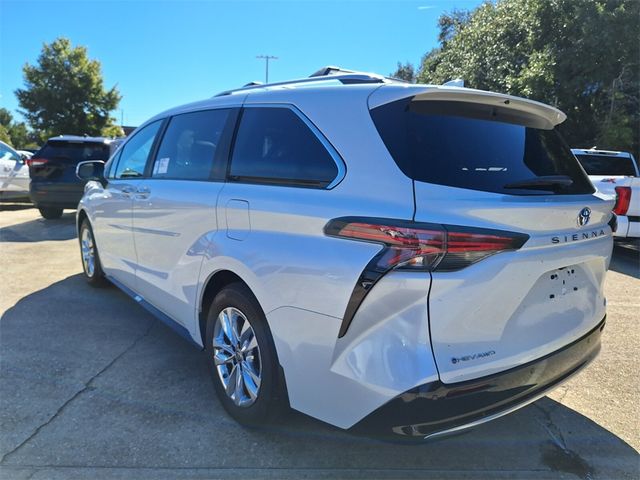 2025 Toyota Sienna Limited