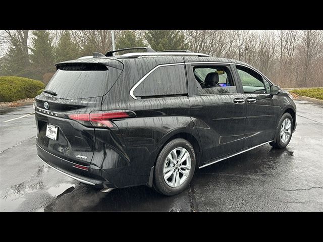 2025 Toyota Sienna Limited