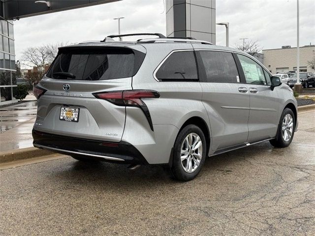 2025 Toyota Sienna Limited