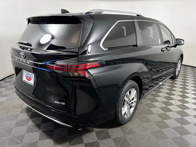 2025 Toyota Sienna Limited