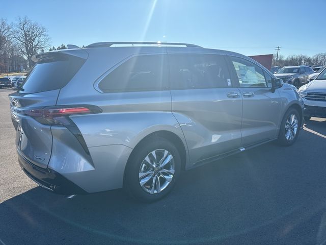 2025 Toyota Sienna Limited