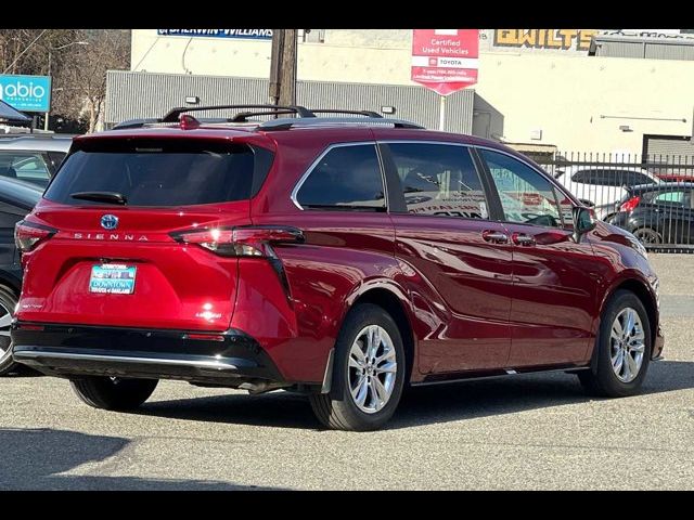 2025 Toyota Sienna Limited