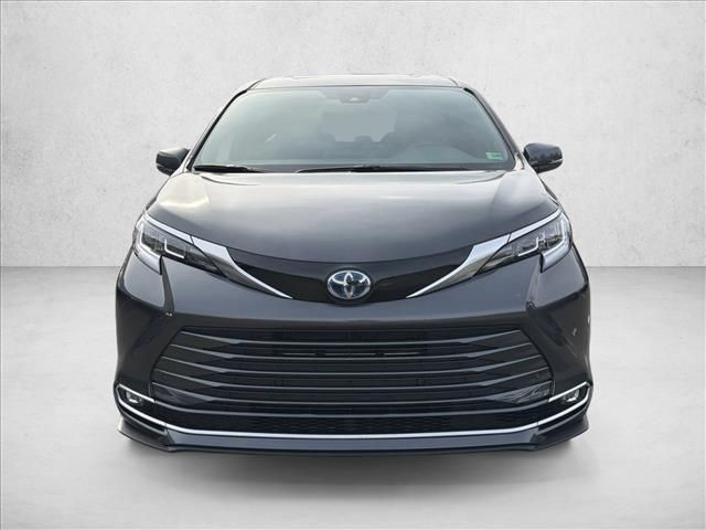 2025 Toyota Sienna Limited