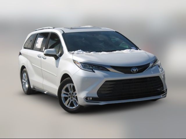 2025 Toyota Sienna Limited