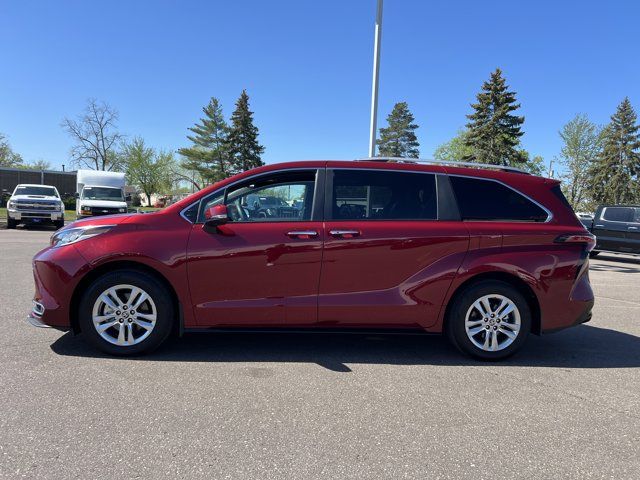2025 Toyota Sienna Limited