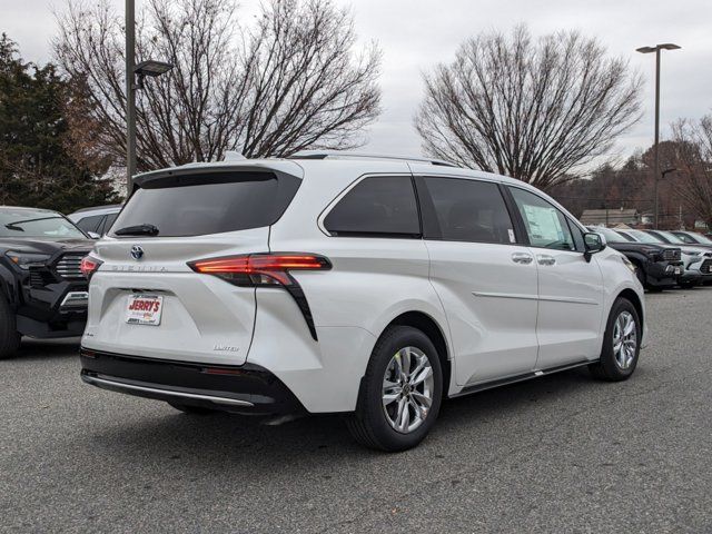 2025 Toyota Sienna Limited