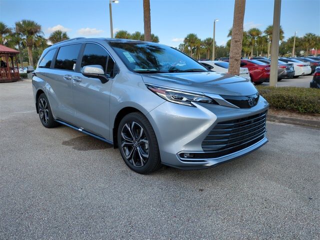 2025 Toyota Sienna Platinum