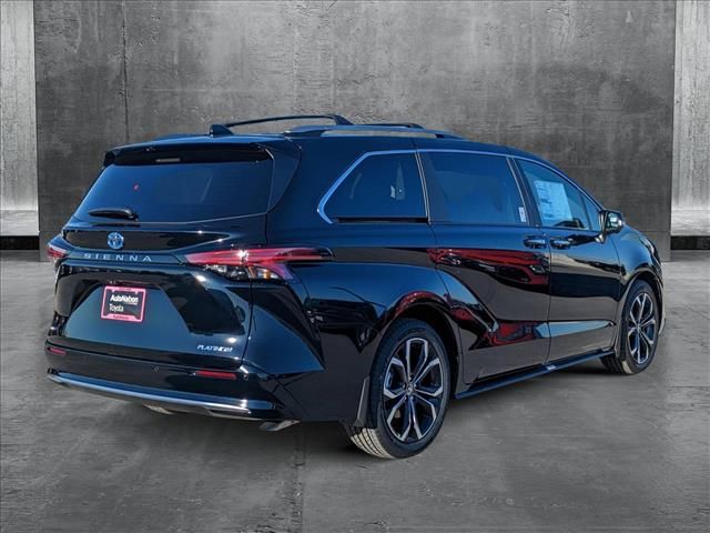 2025 Toyota Sienna Platinum