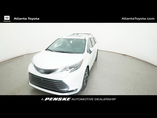 2025 Toyota Sienna Platinum