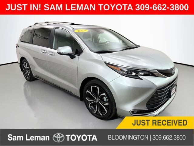 2025 Toyota Sienna Platinum