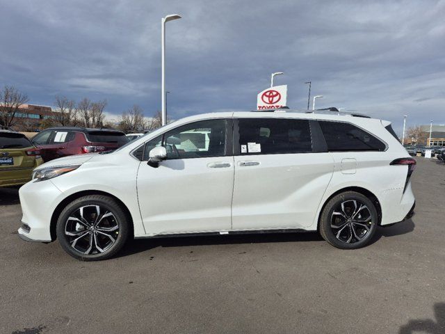 2025 Toyota Sienna Platinum