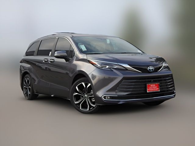 2025 Toyota Sienna Platinum