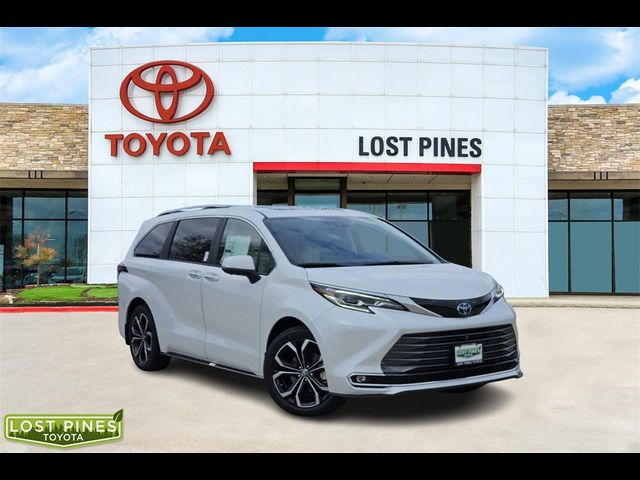 2025 Toyota Sienna Platinum