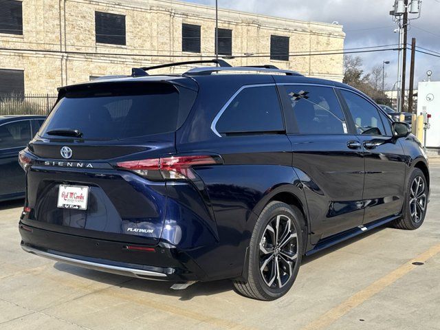 2025 Toyota Sienna Platinum