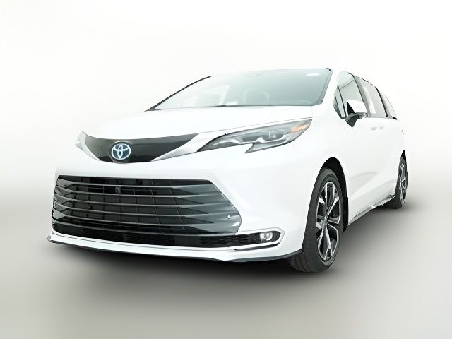 2025 Toyota Sienna Platinum