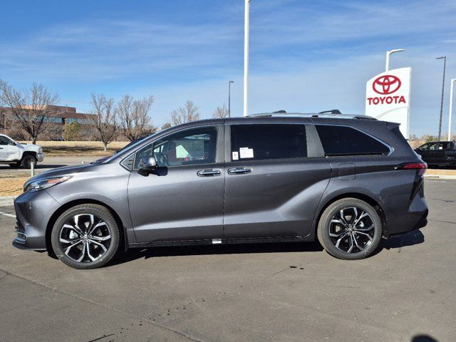 2025 Toyota Sienna Platinum