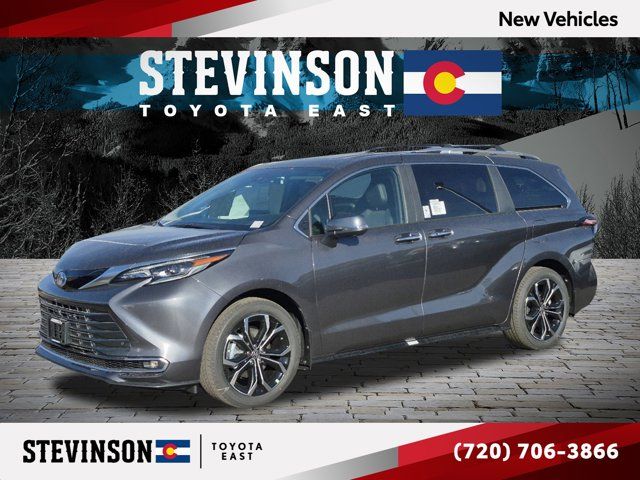 2025 Toyota Sienna Platinum