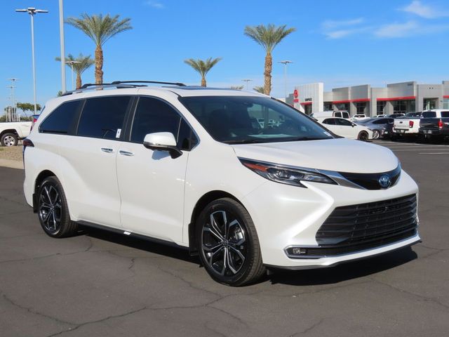 2025 Toyota Sienna Platinum