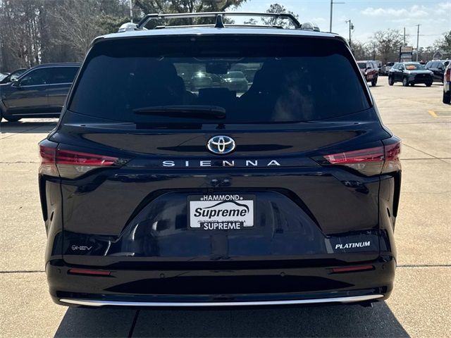 2025 Toyota Sienna Platinum