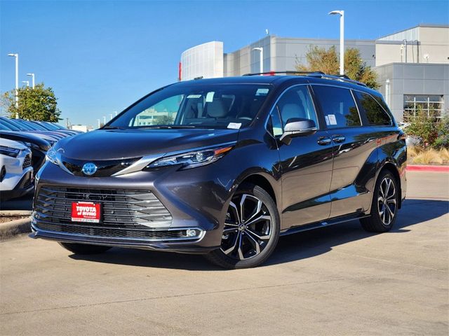 2025 Toyota Sienna Platinum