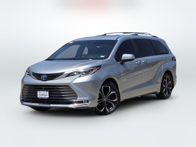 2025 Toyota Sienna Platinum