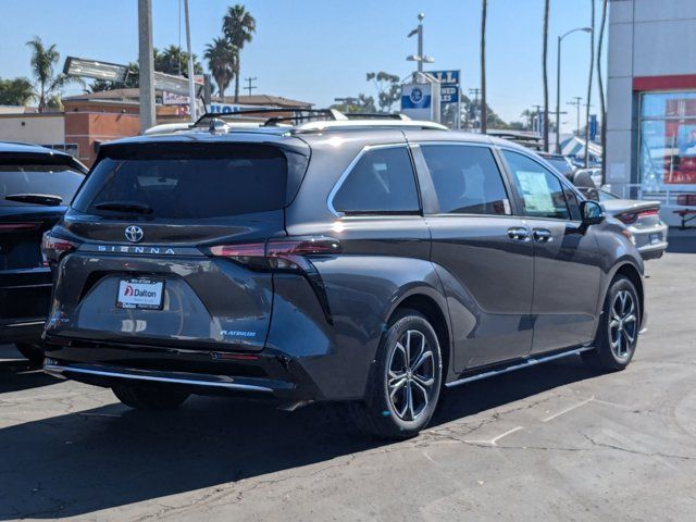 2025 Toyota Sienna Platinum