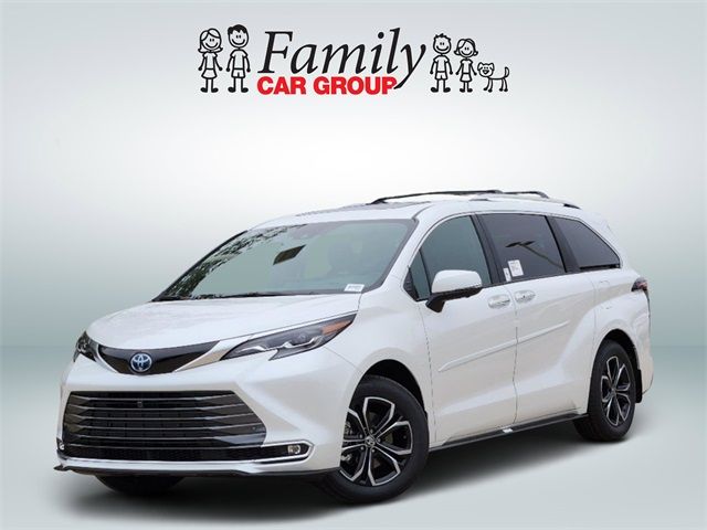 2025 Toyota Sienna Platinum