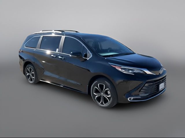 2025 Toyota Sienna Platinum