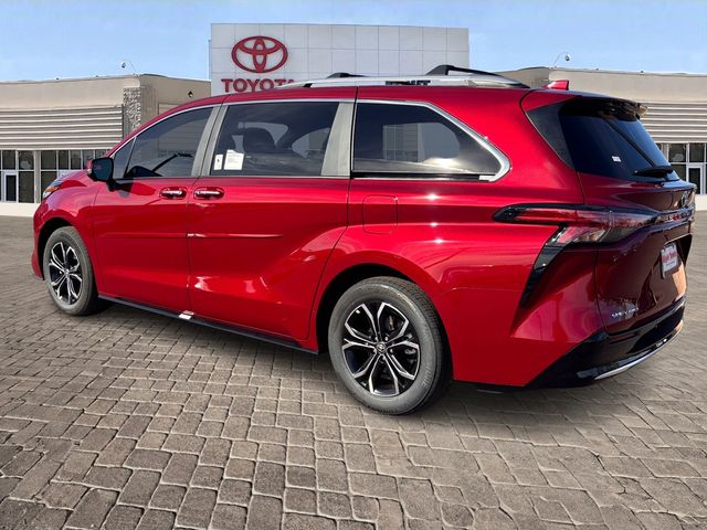 2025 Toyota Sienna Platinum