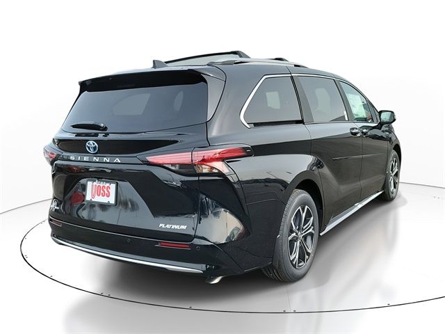 2025 Toyota Sienna Platinum