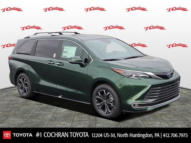 2025 Toyota Sienna Platinum