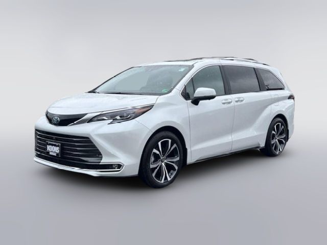 2025 Toyota Sienna Platinum