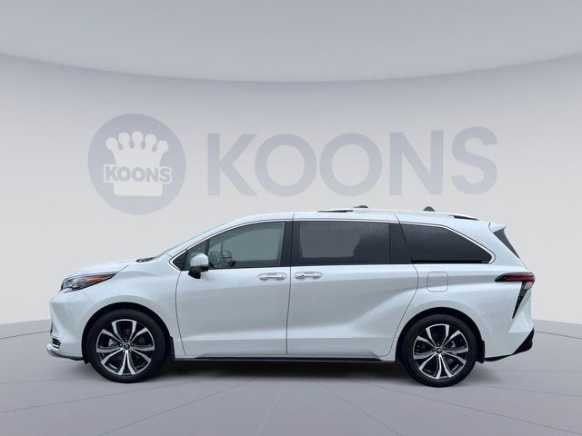 2025 Toyota Sienna Platinum