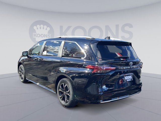 2025 Toyota Sienna Platinum