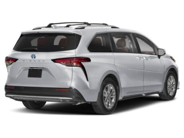 2025 Toyota Sienna Platinum