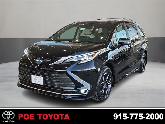 2025 Toyota Sienna Platinum