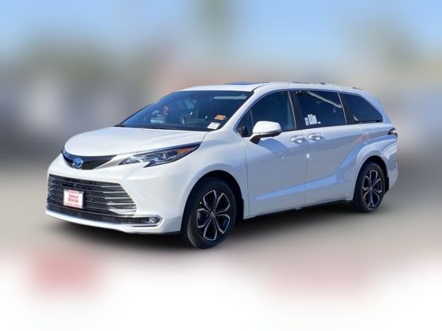 2025 Toyota Sienna Platinum