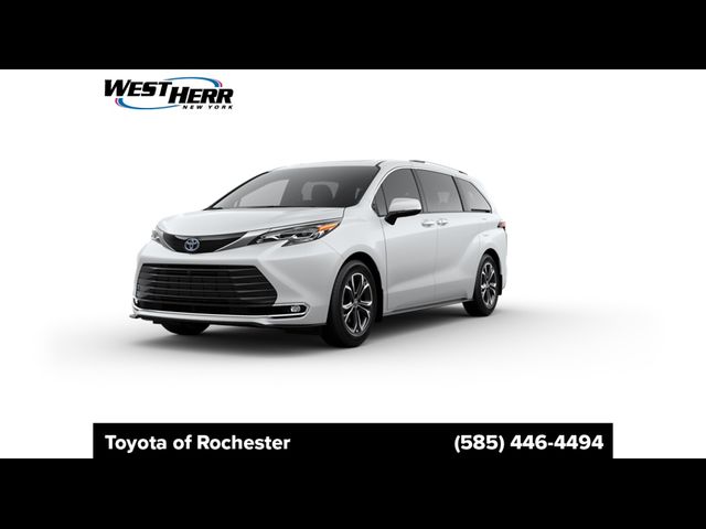 2025 Toyota Sienna Platinum