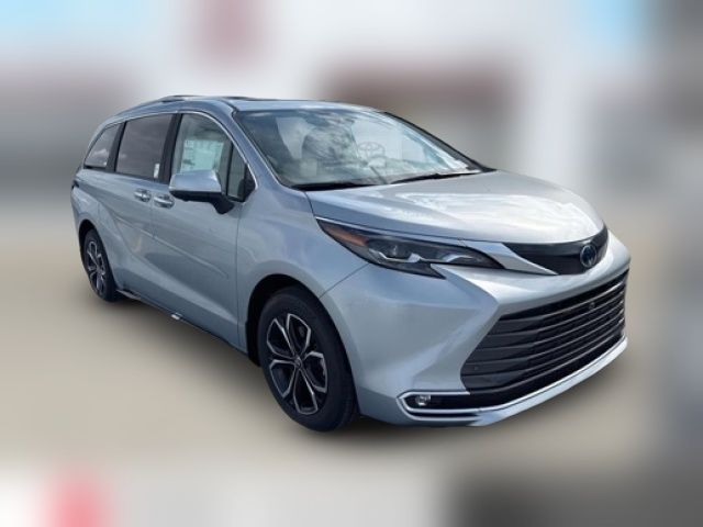 2025 Toyota Sienna Platinum