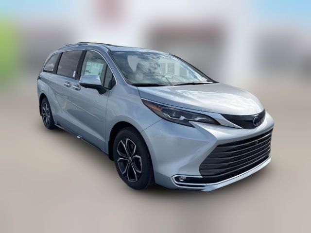 2025 Toyota Sienna Platinum