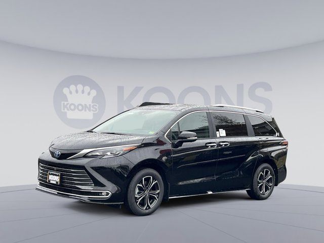 2025 Toyota Sienna Platinum