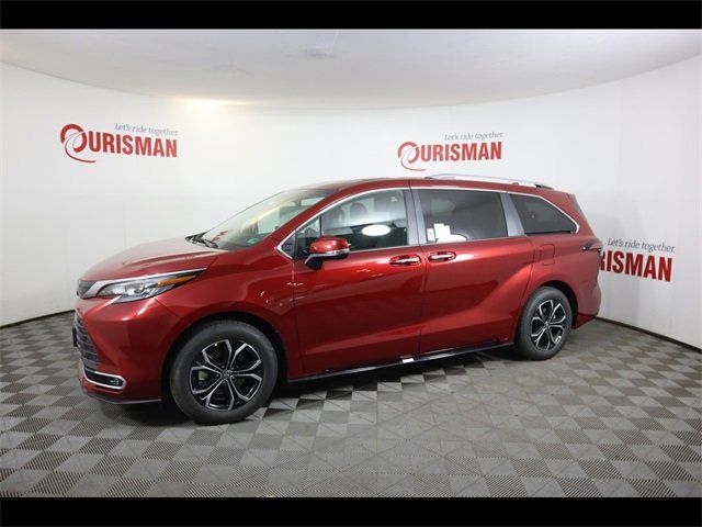 2025 Toyota Sienna Platinum