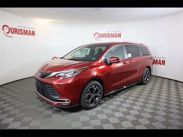 2025 Toyota Sienna Platinum