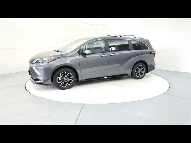 2025 Toyota Sienna Platinum