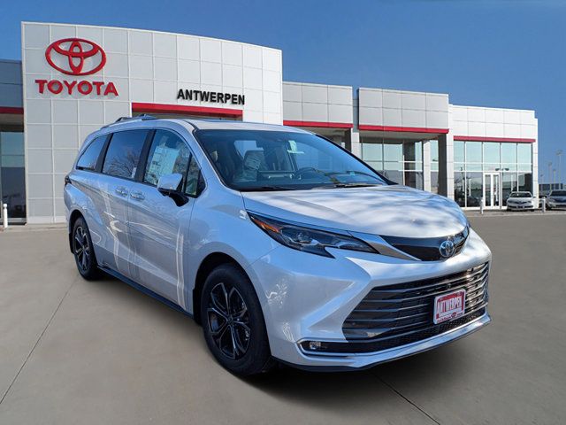 2025 Toyota Sienna Platinum