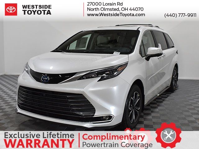 2025 Toyota Sienna Platinum