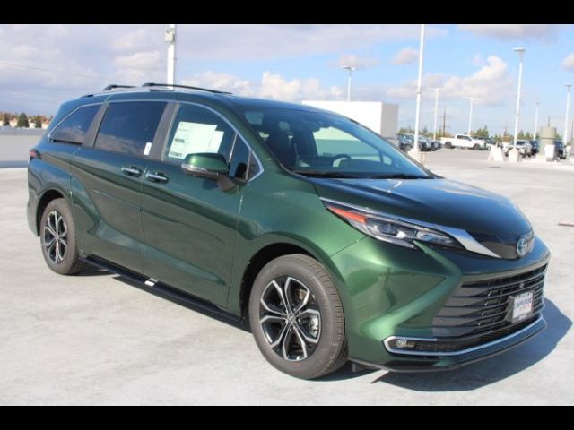 2025 Toyota Sienna Platinum