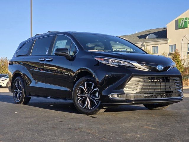 2025 Toyota Sienna Platinum